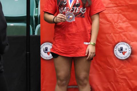 Lady Cubs Lifters Show Out at State Powerlifting Meet