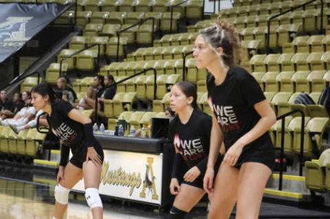 Lady Cubs’ players get ready to receive serve against Fort Stockton during a scrimmage at the Andrews Performance Center on Friday in Andrews. (LEE SCHEIDE|BROWNFIELD NEWS