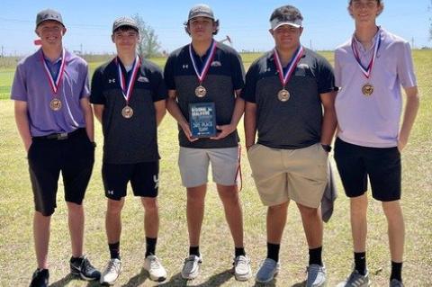 Meadow Bronco boys golf team for finished 3rd at the Regional Qualifiers tournament and will prepare for regionals next week