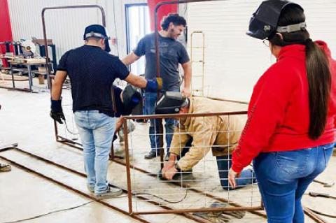 Pitching in: BISD community shows its ag spirit