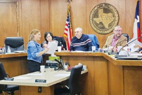 City council discusses consumption of alcohol in parks and at events