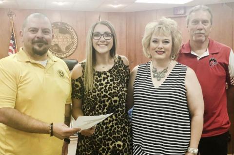 City Council Presents Scholarship Awards