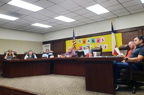 Brownfield ISD Board of Trustees receive FIRST rating and audit report