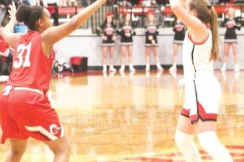 Shallowater too much for Cubs and Lady Cubs