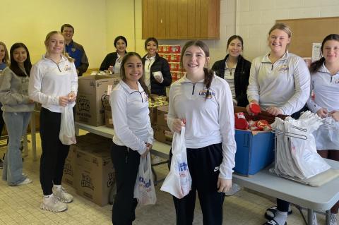 Sunray Lady Cats take time to give back to Terry County