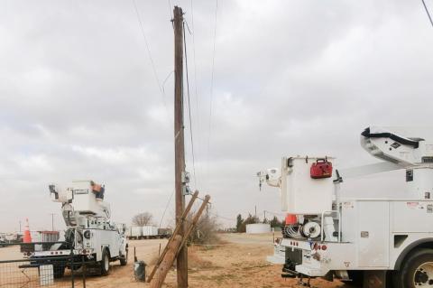 High Winds Cause Power Line Damage